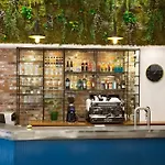 Hostel The Playce -