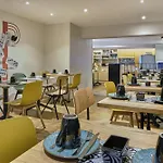 The Playce - Hostel Paris