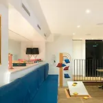 The Playce - Hostel *