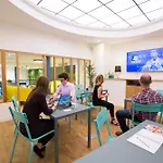 The Playce - Hostel