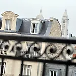 Hostel The Playce - *