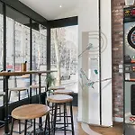 The Playce - Hostel